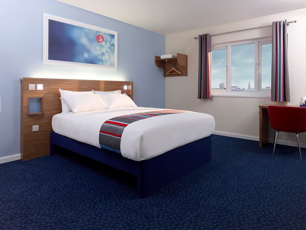 Travelodge Birmingham キングスウィンフォード 部屋 写真